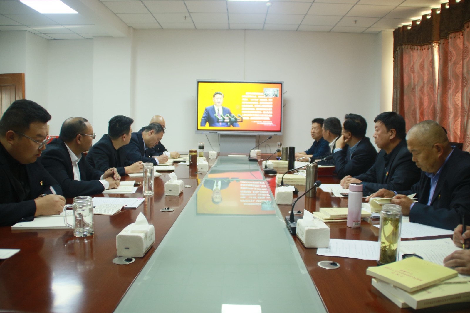 甘肅亞盛田園牧歌草業(yè)集團(tuán)有限責(zé)任公司黨委開展 學(xué)習(xí)貫徹習(xí)近平新時(shí)代中國特色社會(huì)主義思想主題教育專題輔導(dǎo)講座